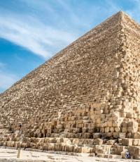 Pyramid of Pharaoh Cheops and the history of the Egyptian pyramids