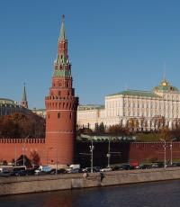 Kremlin walls and towers What is behind the Kremlin wall