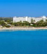 Nissi Beach, Cyprus: description, photos, reviews Who will like Nissi Beach